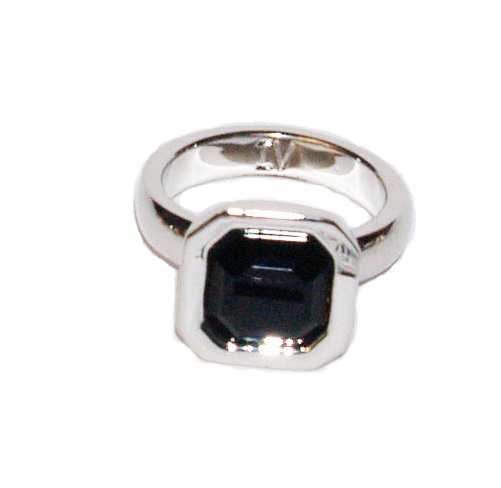 Clic para obtener más información. DYRBERG/KERN: Anillos